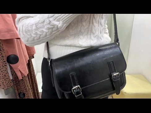 ❤️ Masturbarea în public a tinerei târfe FeralBerry cu un dildo în cabina de probă at porn ro.yinshuabang.top ☑